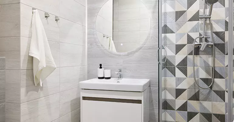 Modern Small Bathroom Walk-In Shower Remodel in Freeport