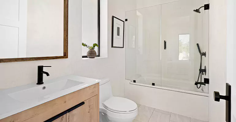 Tub Replacement With Shower in Freeport